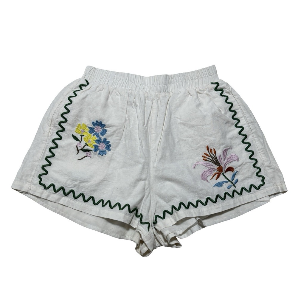 Amiable by Mable Boho Floral Embroidered Shorts Beige Size Small 25 x 2
